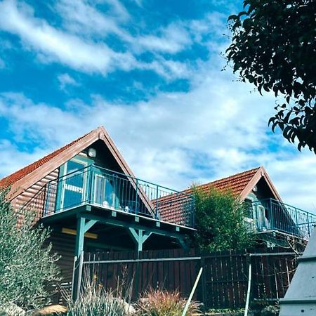 Be-Taam Ahava Suites Bruchim Qela' Alon Exterior photo