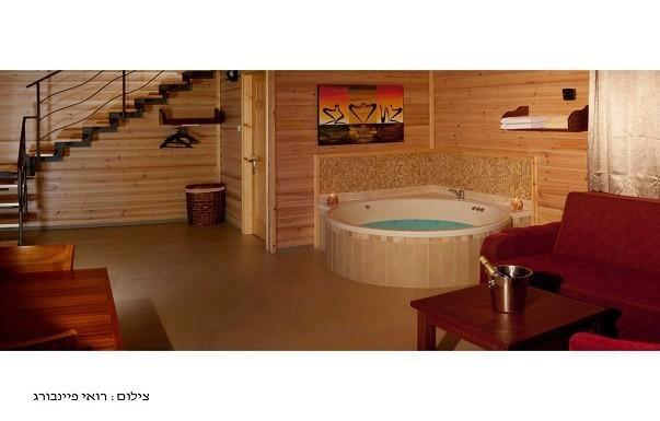 Be-Taam Ahava Suites Bruchim Qela' Alon Exterior photo